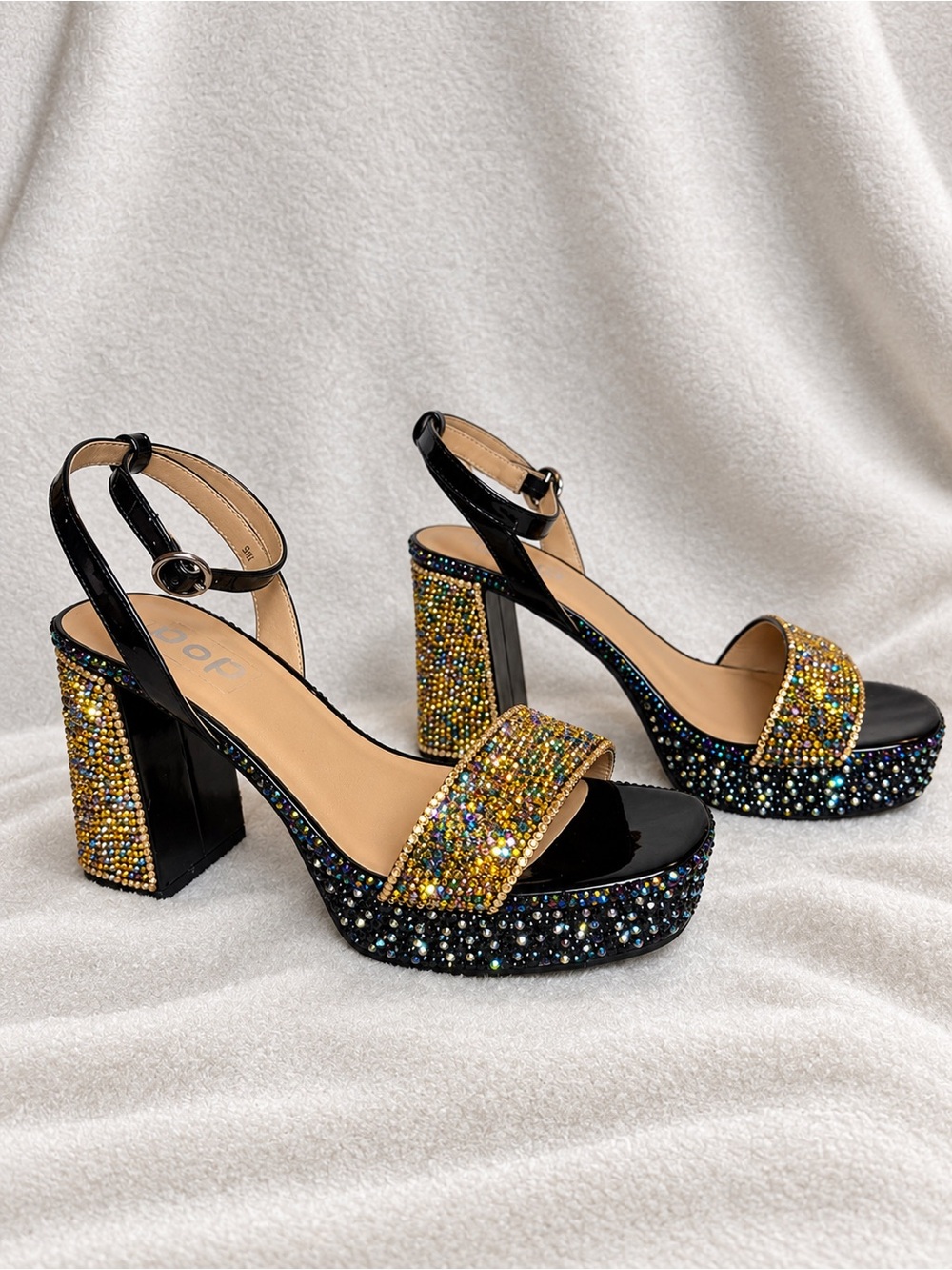 Rhinestone Embellished Black & Gold Platform Sandals women’s size 9 Y2K